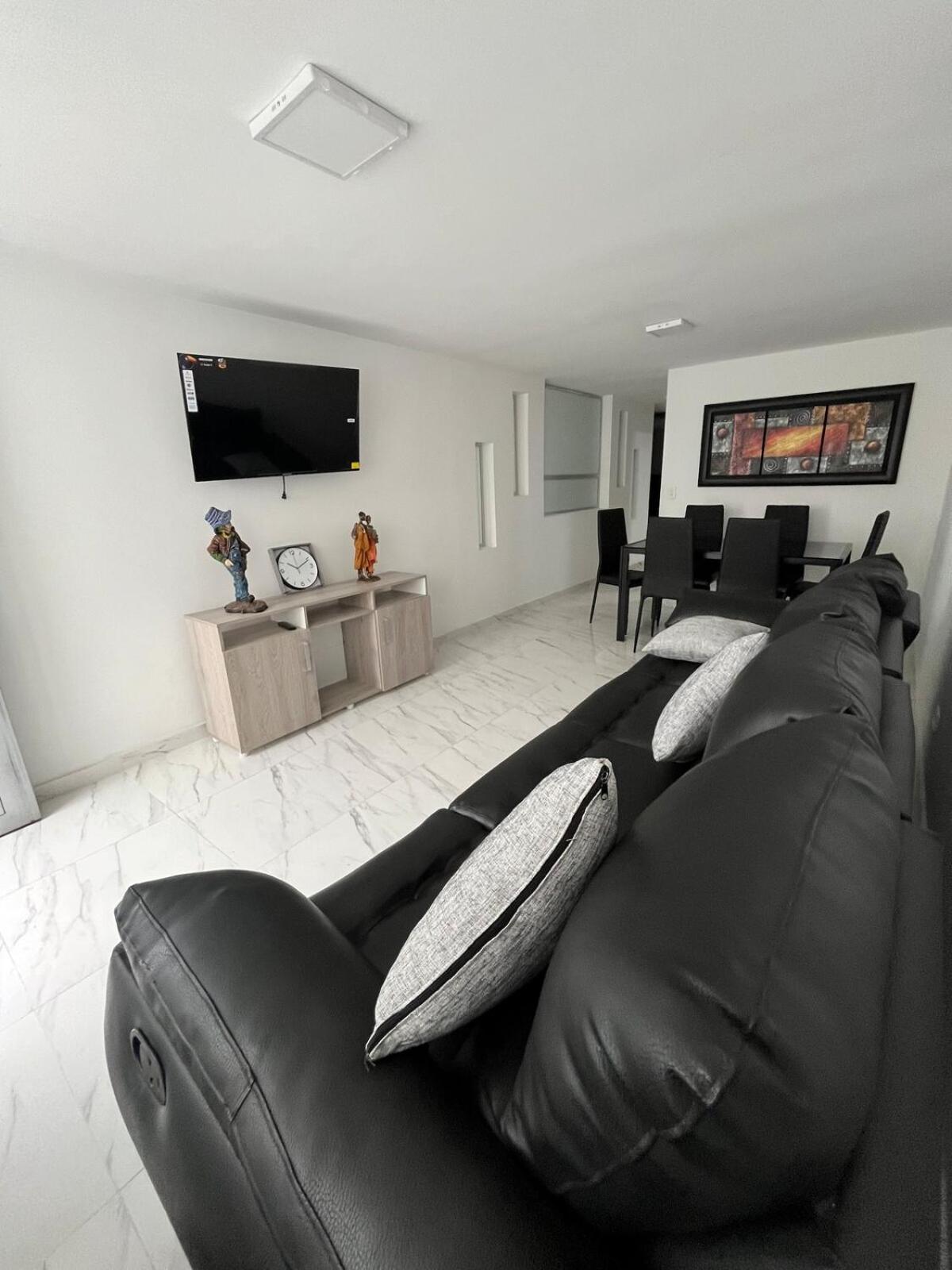 Apto Entero En Metropolis Apartamento